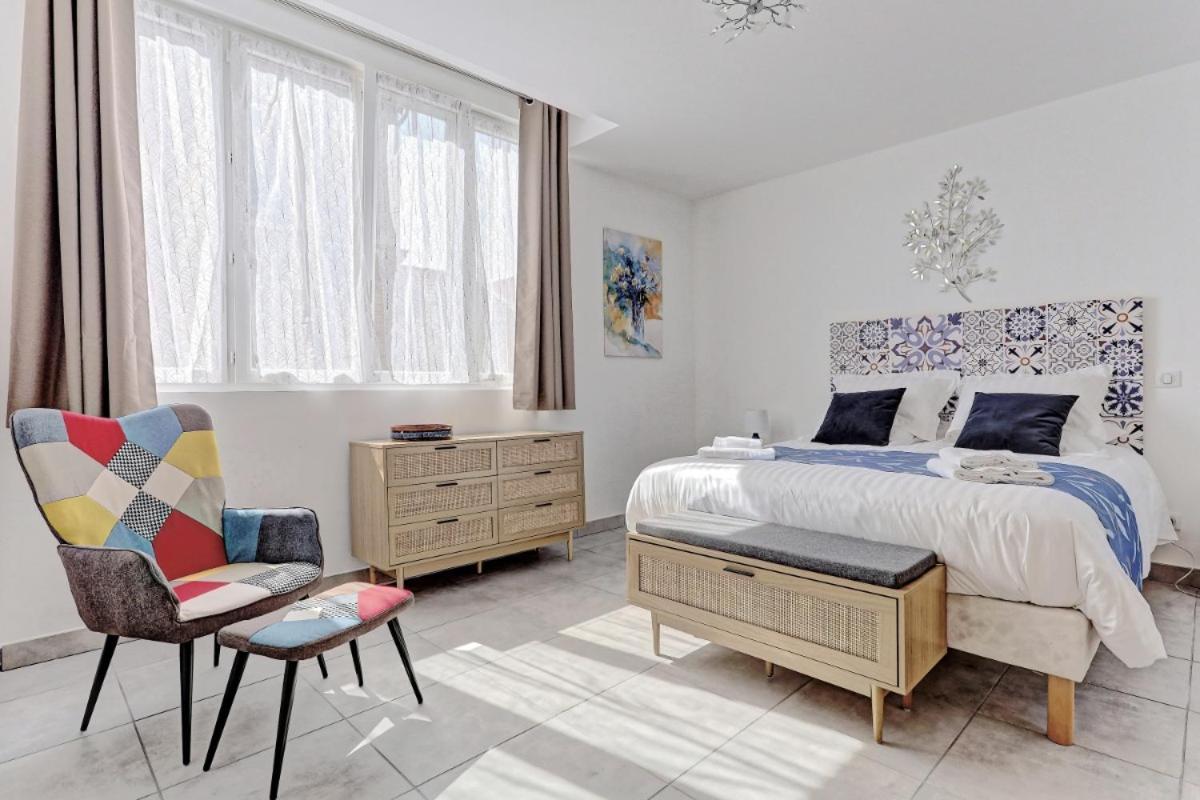 La Belle Prise Apartment Matougues Екстериор снимка